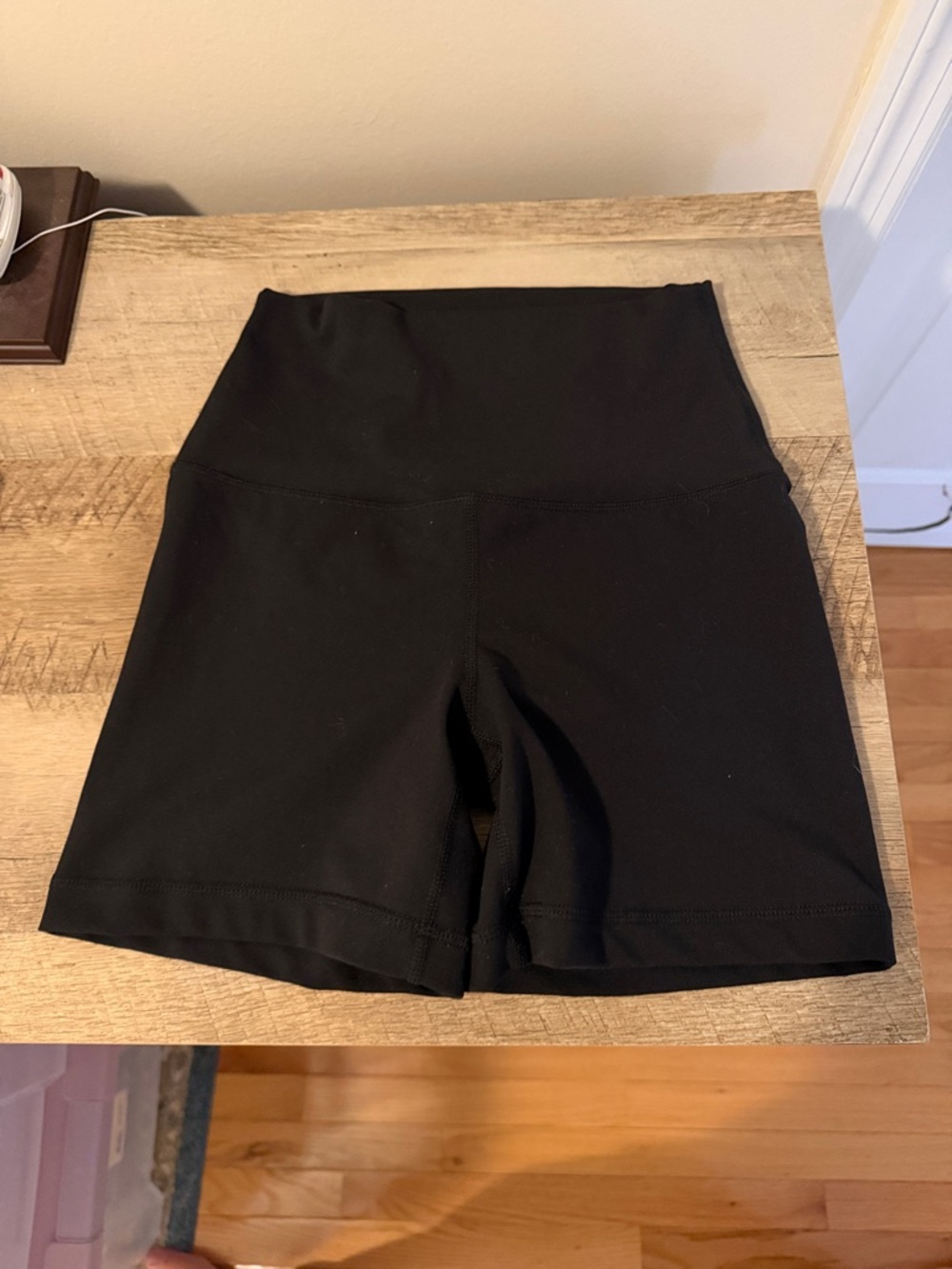 Yogalicious High-Waist Black Women's Butt Scrunch 5” Biker Shorts - Picture 2 of 3